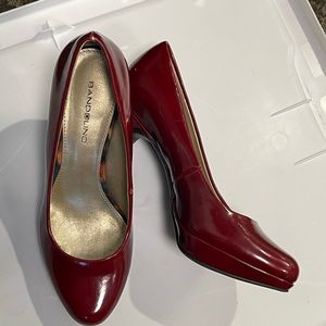 Bandolino size 6 red heels